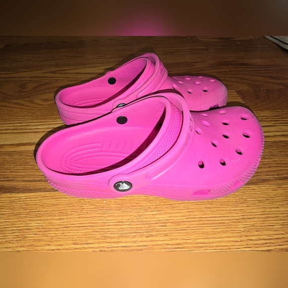 CROCS Kids Sandals - Vibrant Pink - Picture 3 of 3